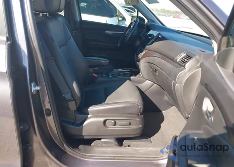 2021 Honda Pilot 2Wd Special Edition from USA, damaged, VIN 5FNYF5H25MB045284